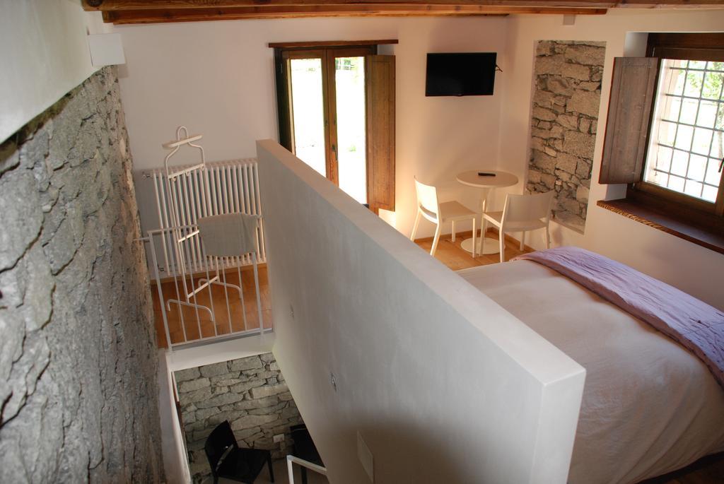 Ca' Del Borgo Hotel Cadarese Exterior photo